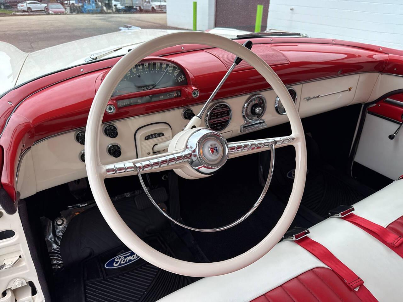 1955 Ford Fairlane