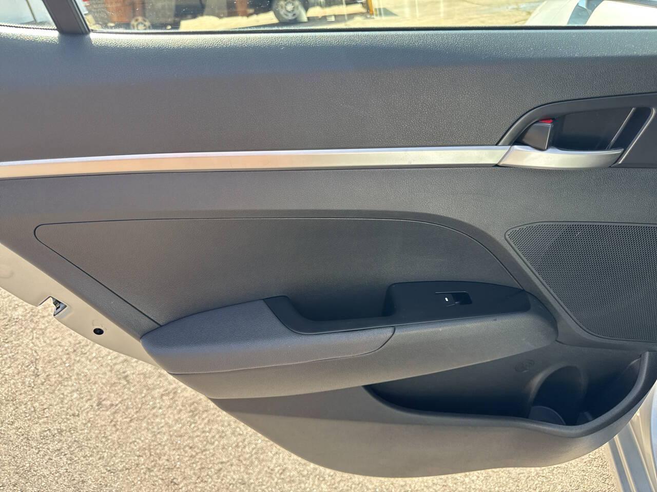 2019 Hyundai Elantra