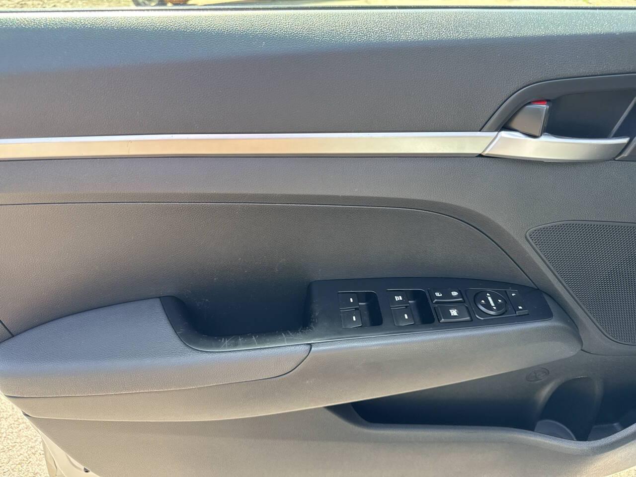 2019 Hyundai Elantra