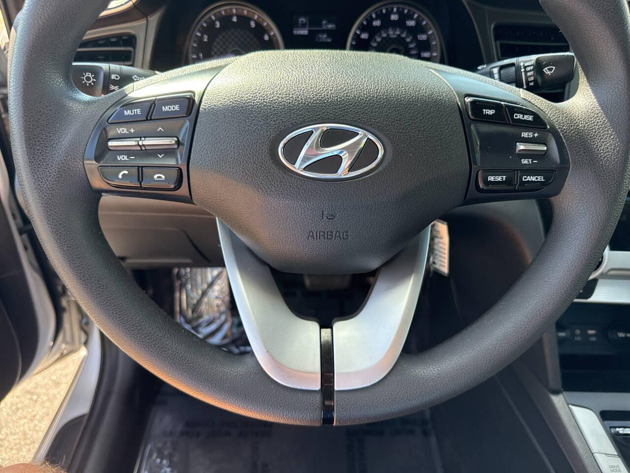 2019 Hyundai Elantra