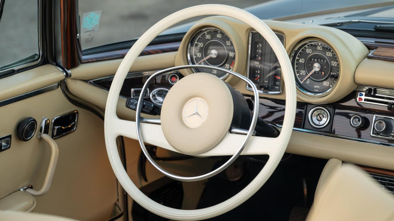 1971 Mercedes - Benz 280 SE 3.5 Cabriolet