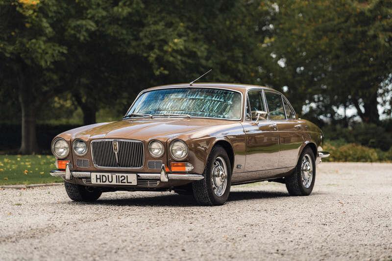 1972 Jaguar XJ12