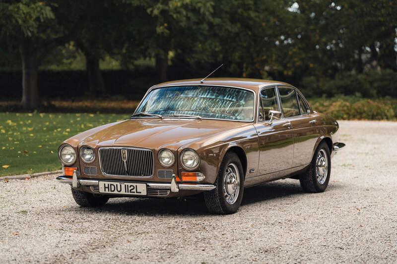 1972 Jaguar XJ12