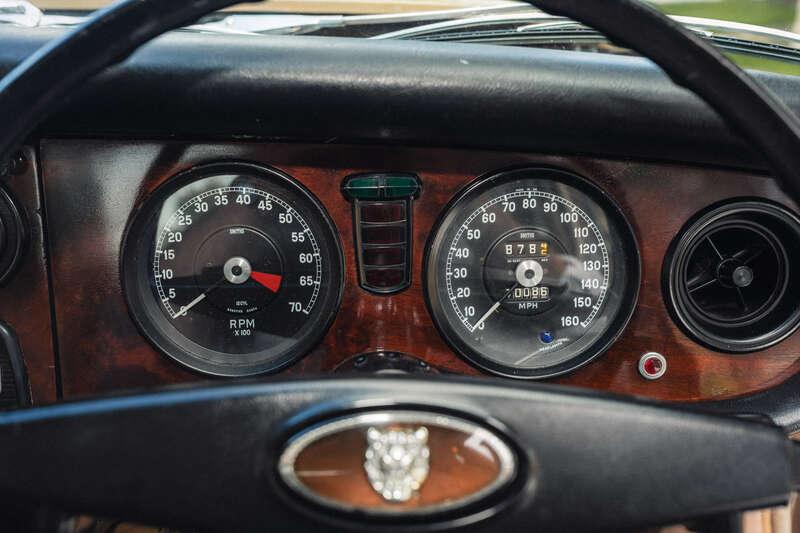 1972 Jaguar XJ12
