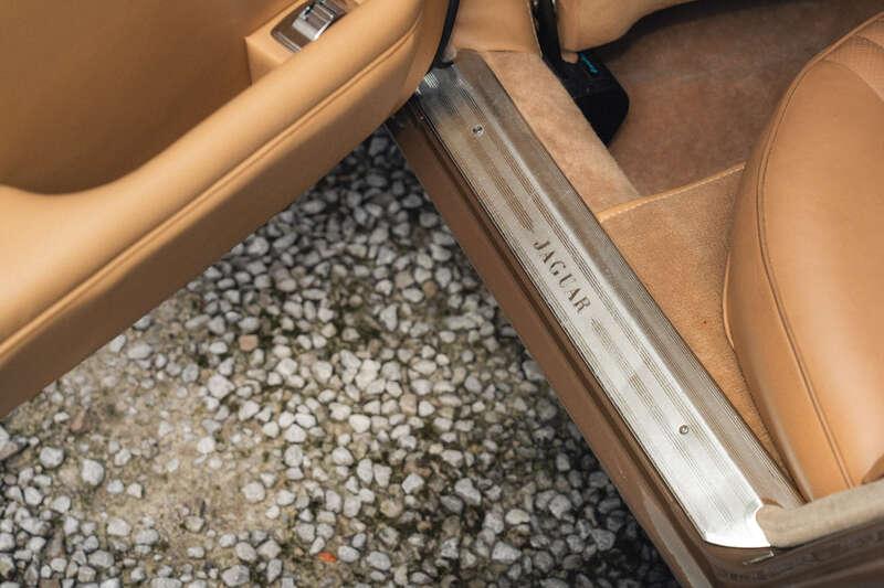 1972 Jaguar XJ12