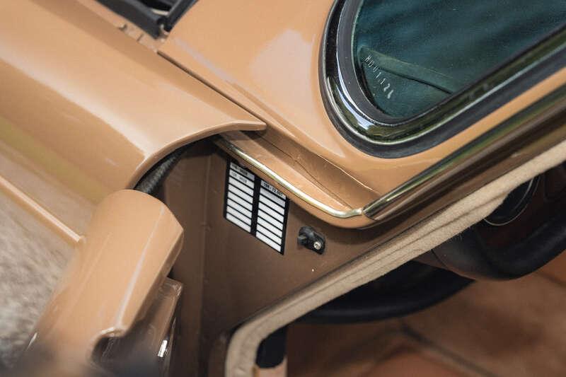 1972 Jaguar XJ12