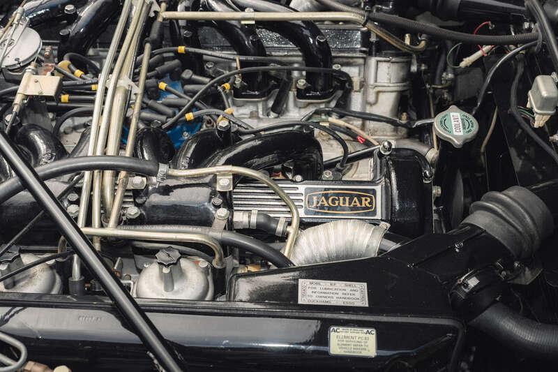 1972 Jaguar XJ12