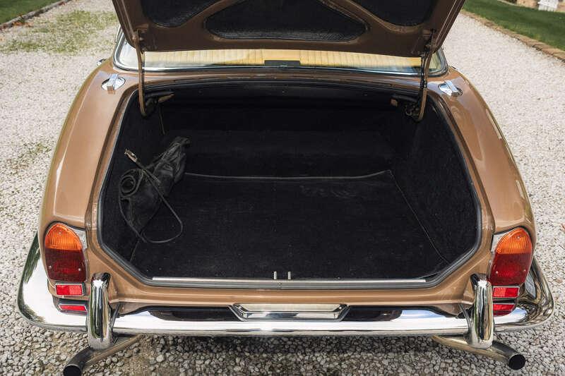 1972 Jaguar XJ12