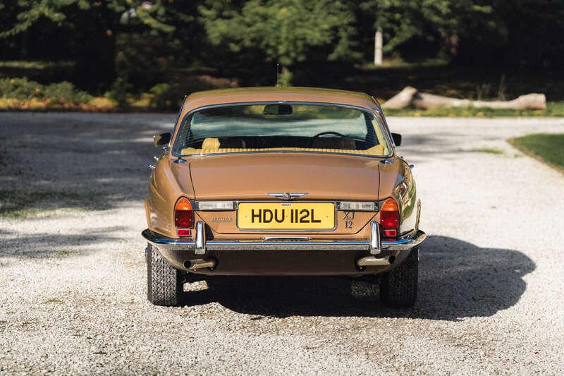 1972 Jaguar XJ12