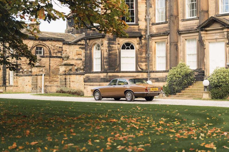 1972 Jaguar XJ12