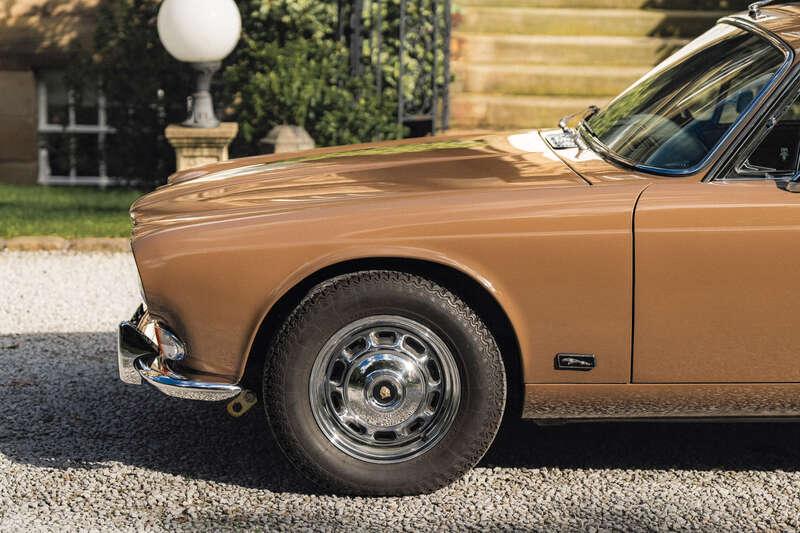 1972 Jaguar XJ12