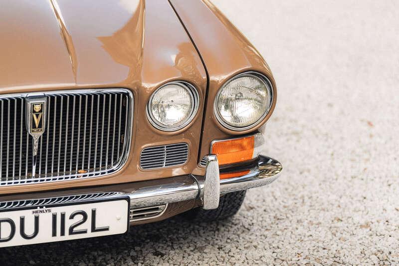 1972 Jaguar XJ12