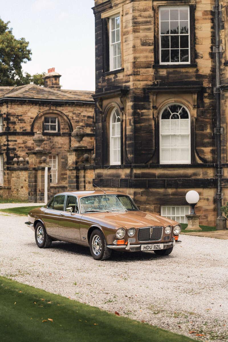 1972 Jaguar XJ12