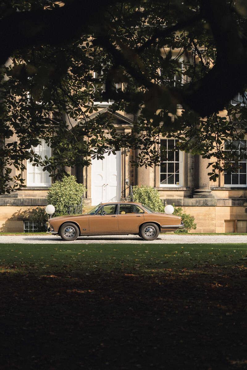1972 Jaguar XJ12