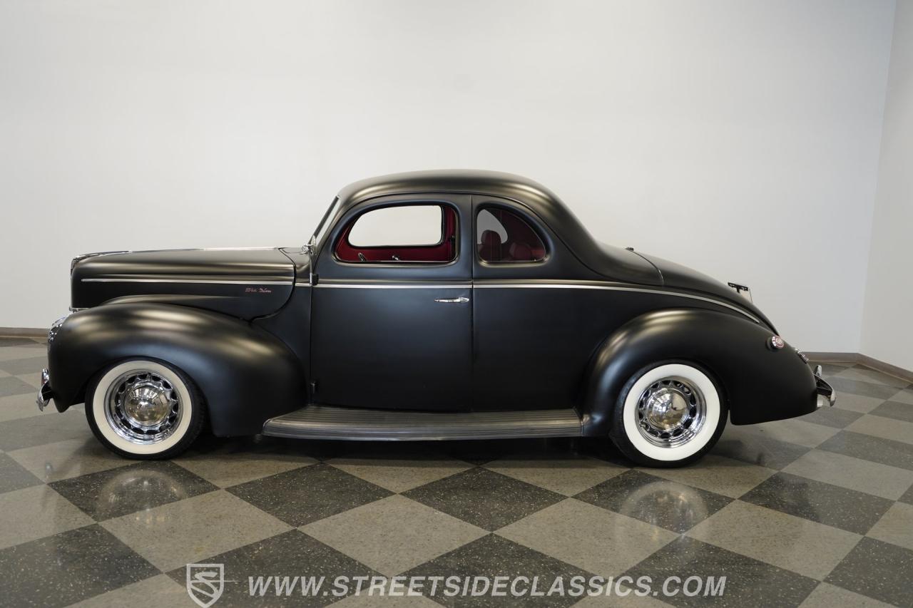 1940 Ford Deluxe Coupe