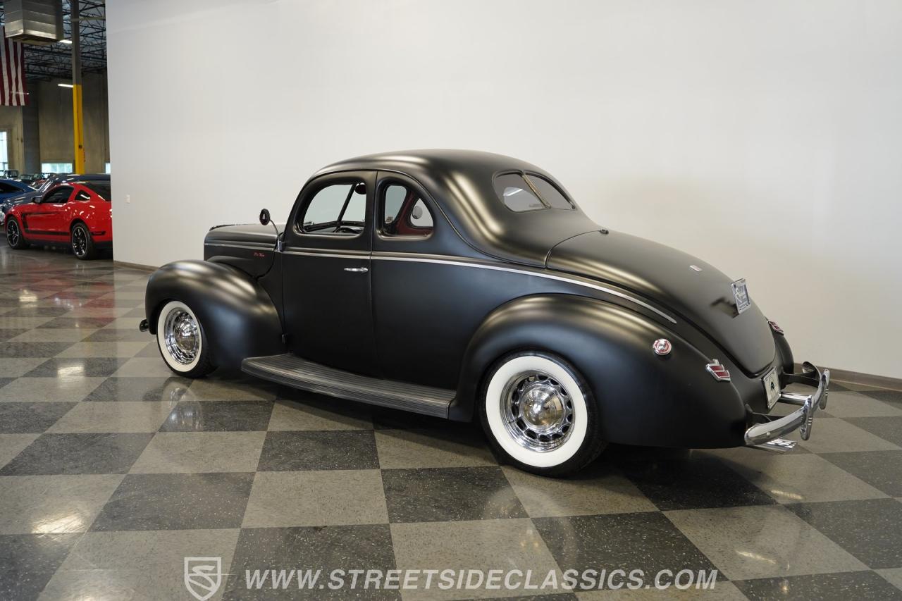 1940 Ford Deluxe Coupe