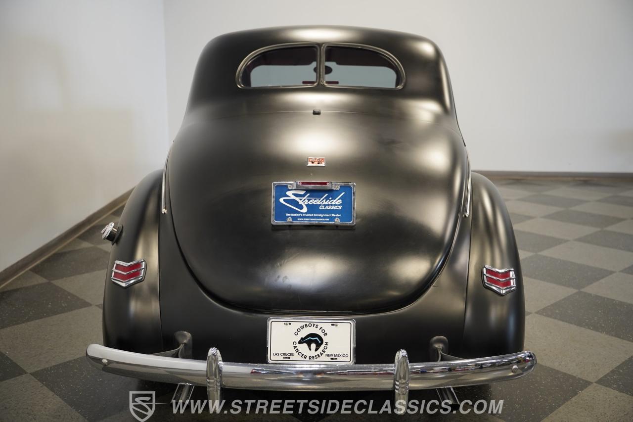 1940 Ford Deluxe Coupe