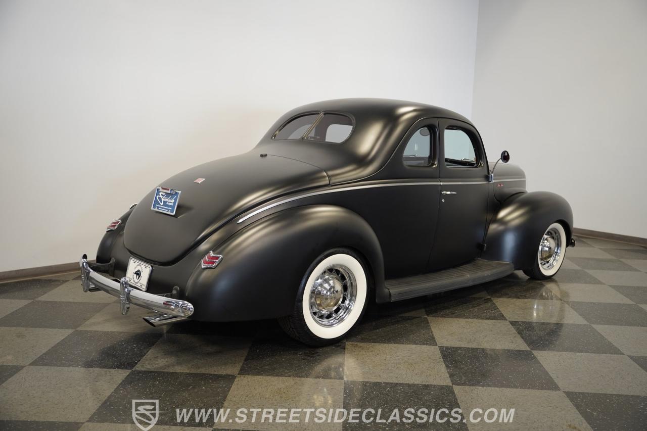1940 Ford Deluxe Coupe
