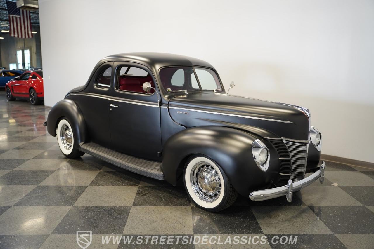 1940 Ford Deluxe Coupe
