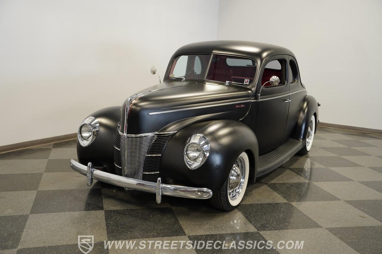 1940 Ford Deluxe Coupe