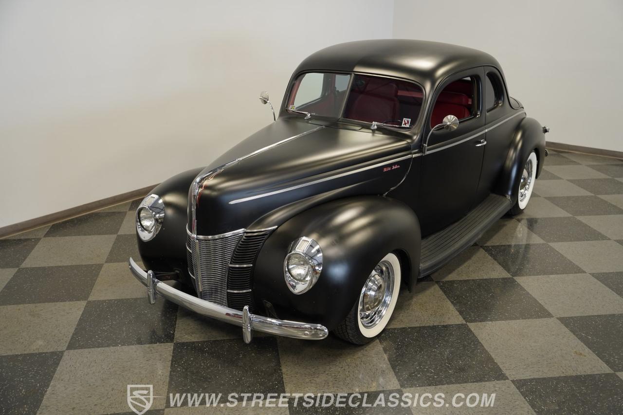 1940 Ford Deluxe Coupe