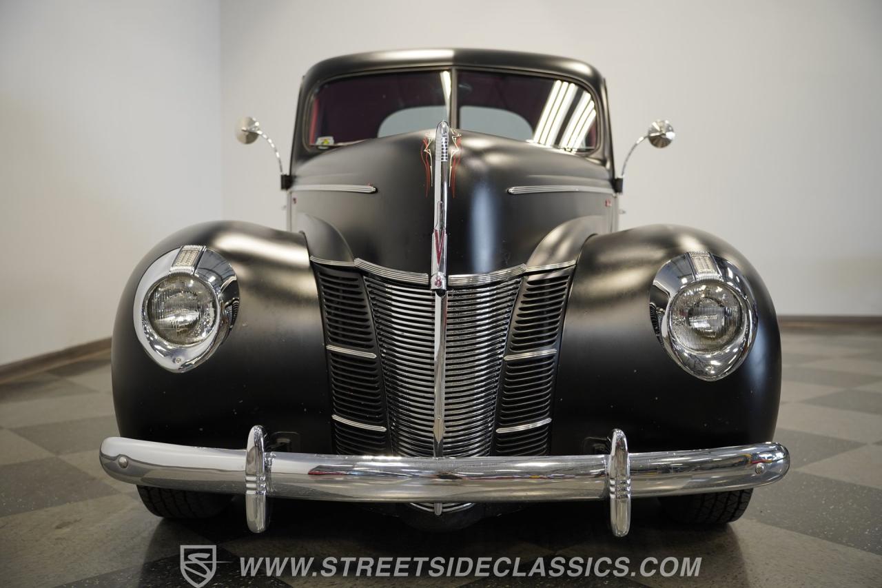 1940 Ford Deluxe Coupe