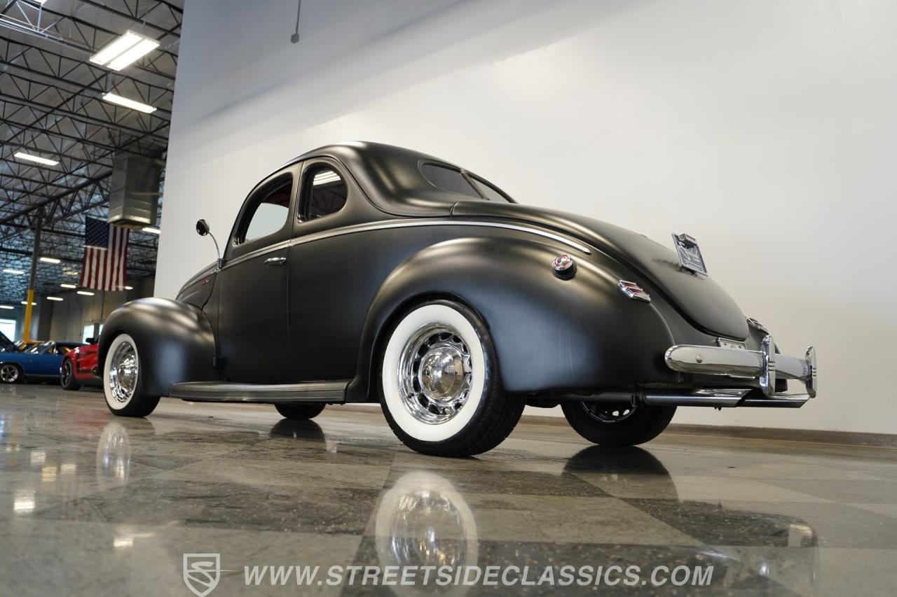 1940 Ford Deluxe Coupe