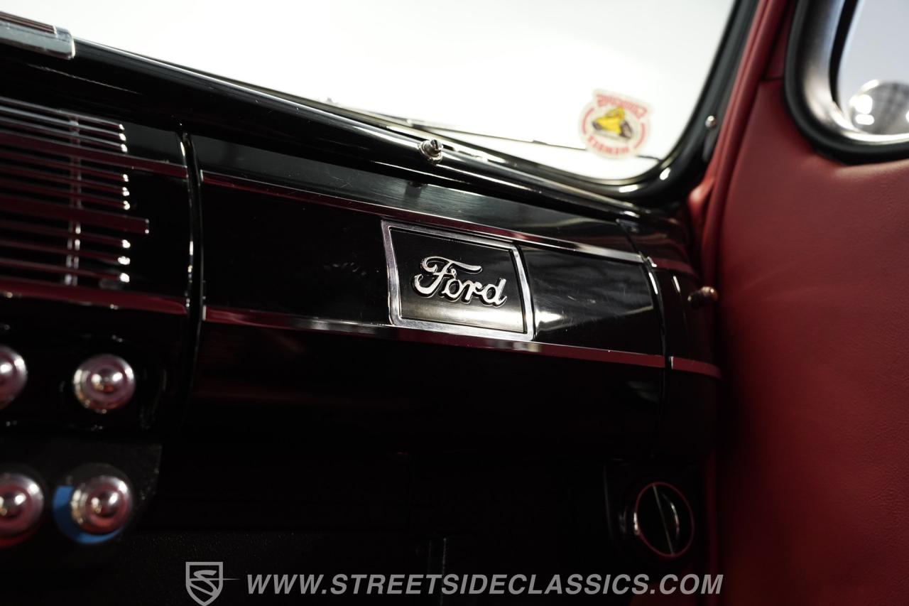1940 Ford Deluxe Coupe
