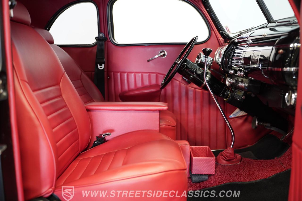 1940 Ford Deluxe Coupe