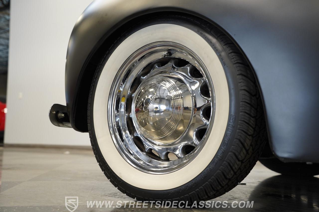 1940 Ford Deluxe Coupe