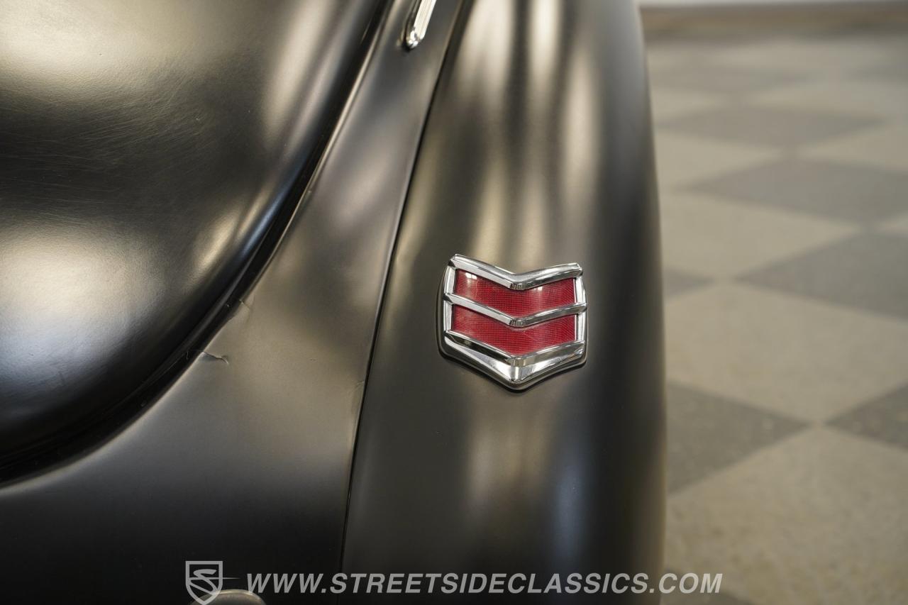 1940 Ford Deluxe Coupe