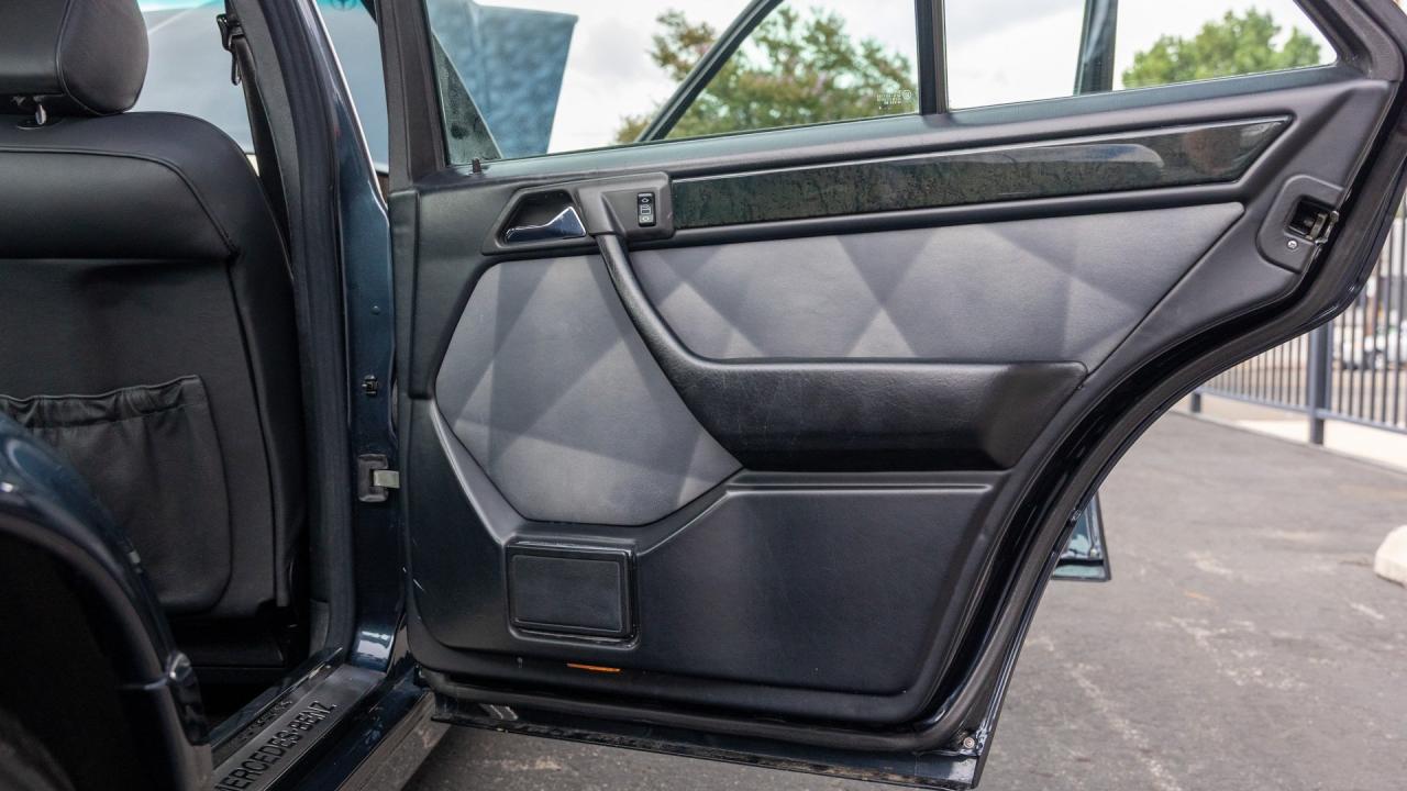 1995 Mercedes - Benz E 500 Limited