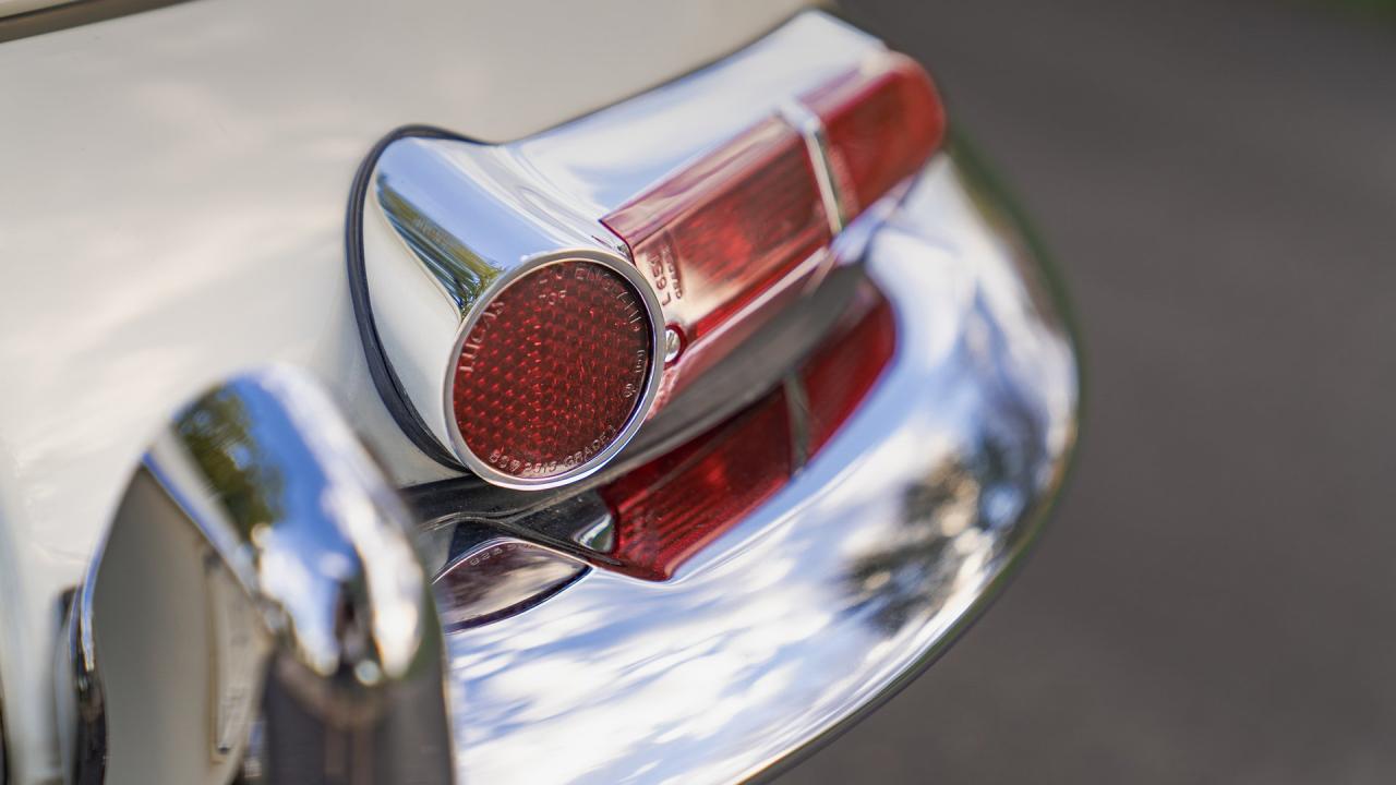 1961 Jaguar E-Type Series 1 3.8 Roadster