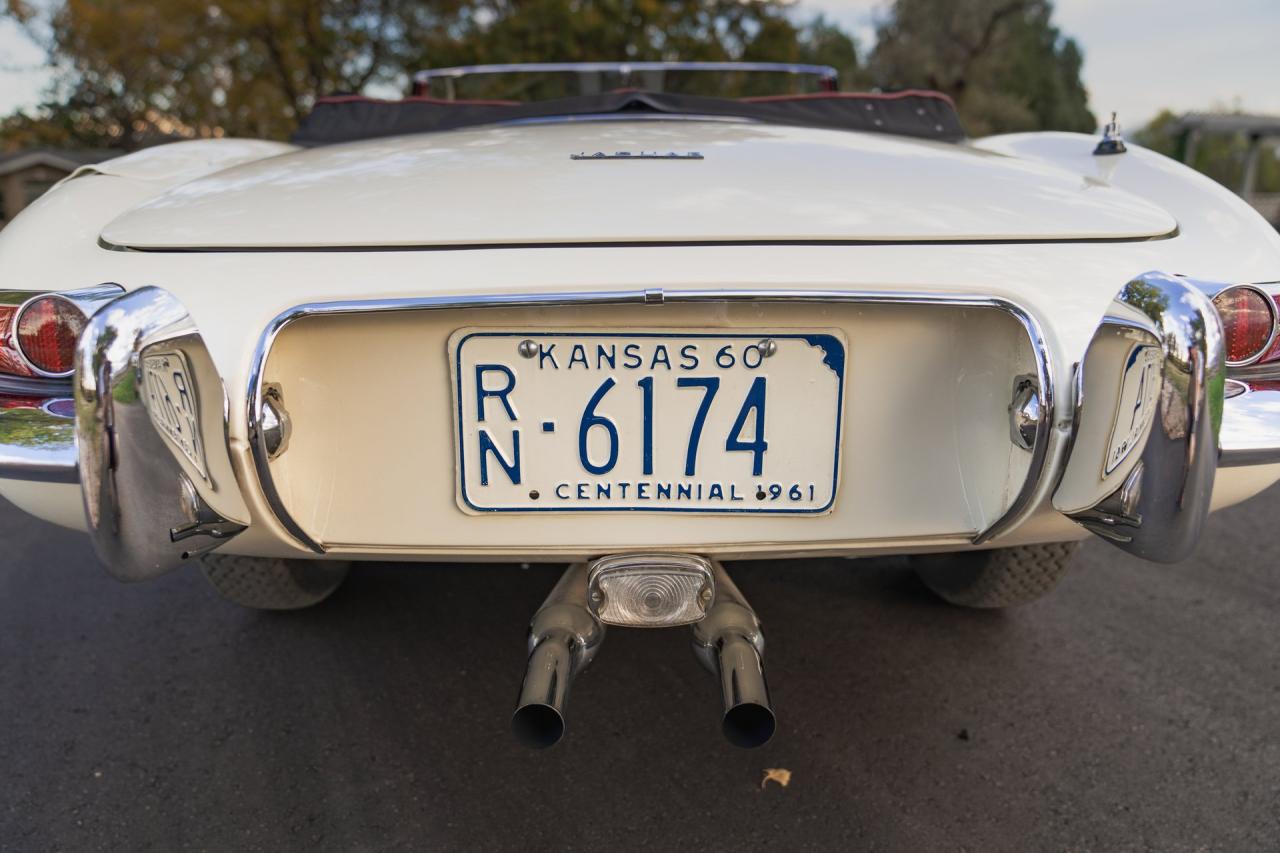 1961 Jaguar E-Type Series 1 3.8 Roadster