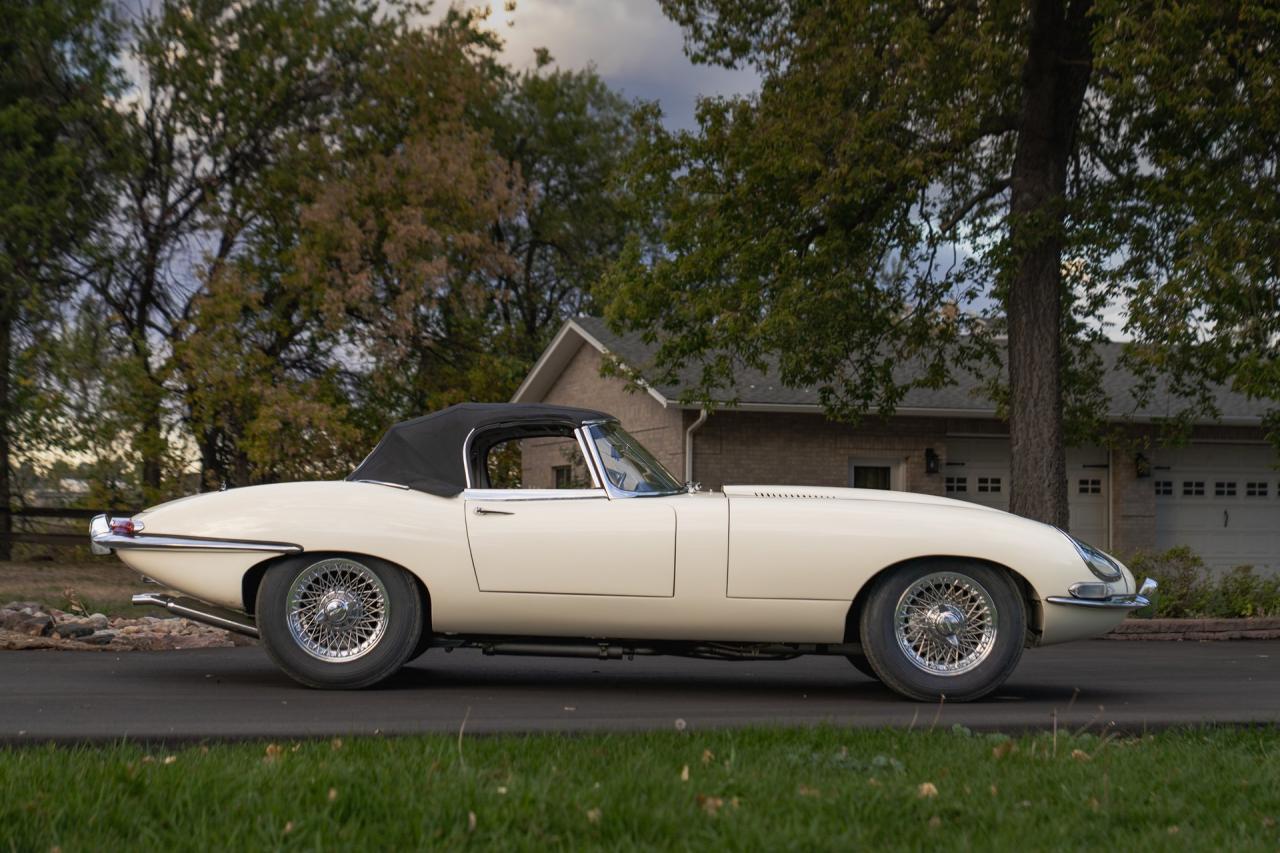 1961 Jaguar E-Type Series 1 3.8 Roadster