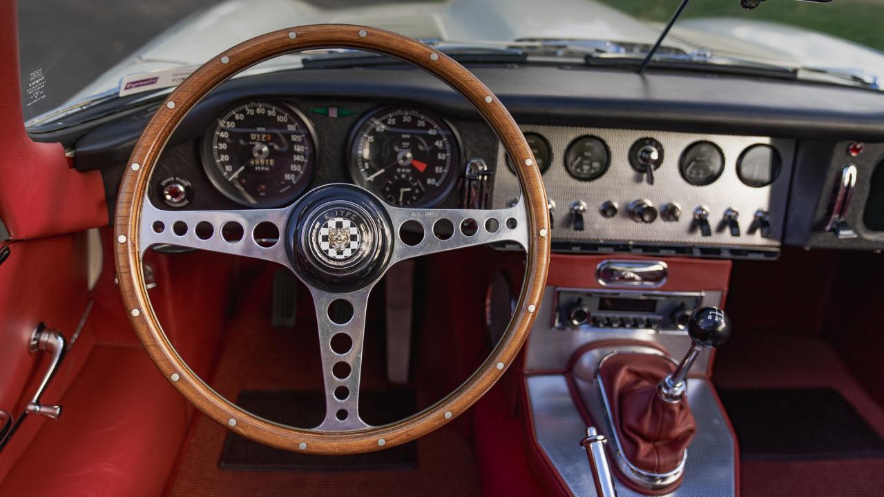 1961 Jaguar E-Type Series 1 3.8 Roadster