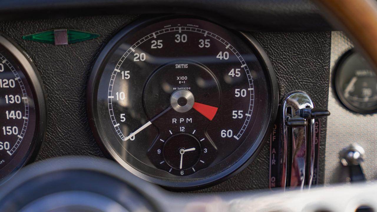 1961 Jaguar E-Type Series 1 3.8 Roadster
