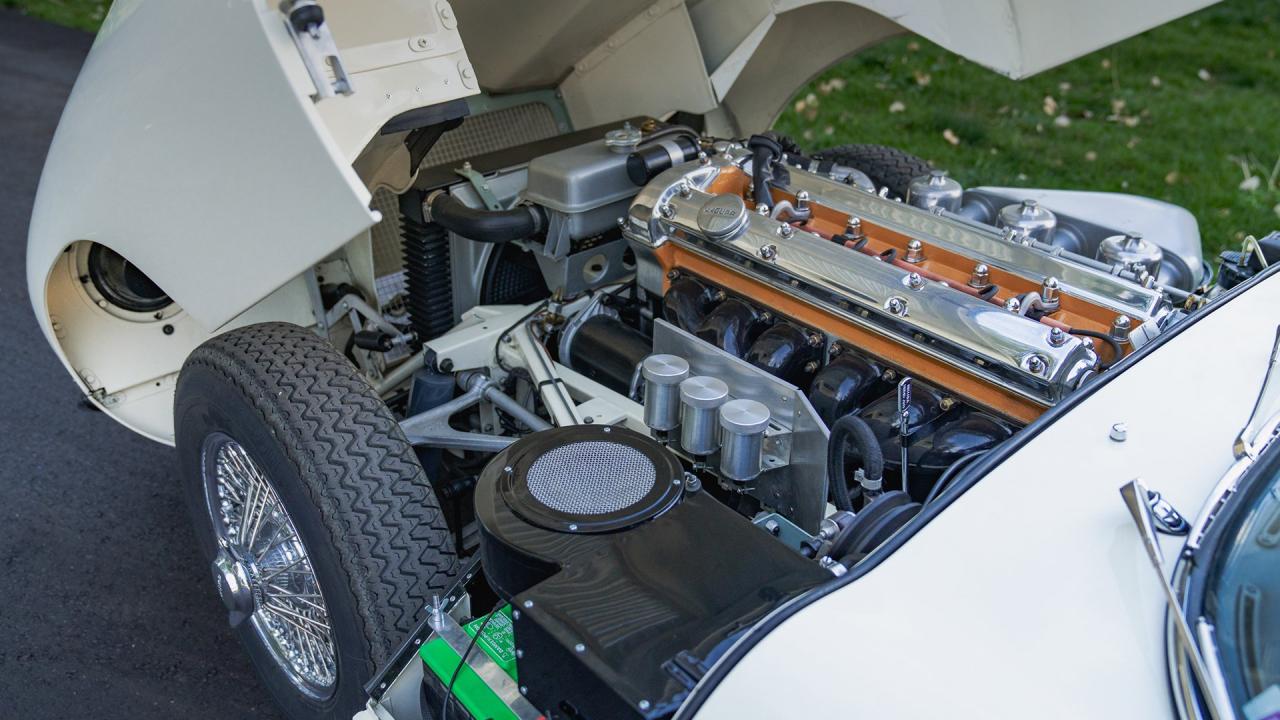 1961 Jaguar E-Type Series 1 3.8 Roadster