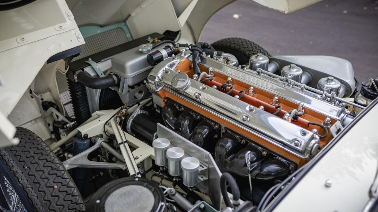 1961 Jaguar E-Type Series 1 3.8 Roadster