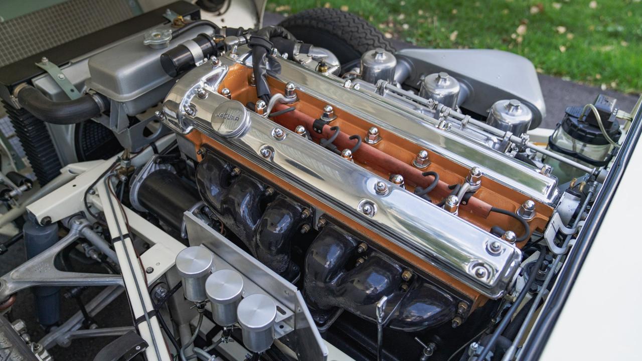1961 Jaguar E-Type Series 1 3.8 Roadster