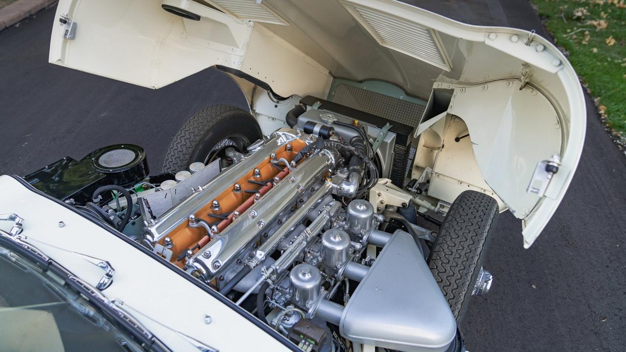 1961 Jaguar E-Type Series 1 3.8 Roadster