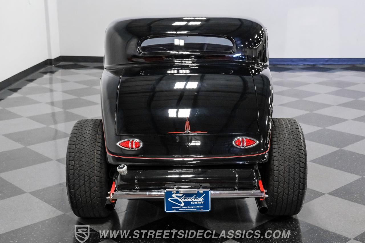 1932 Ford 3-Window Coupe