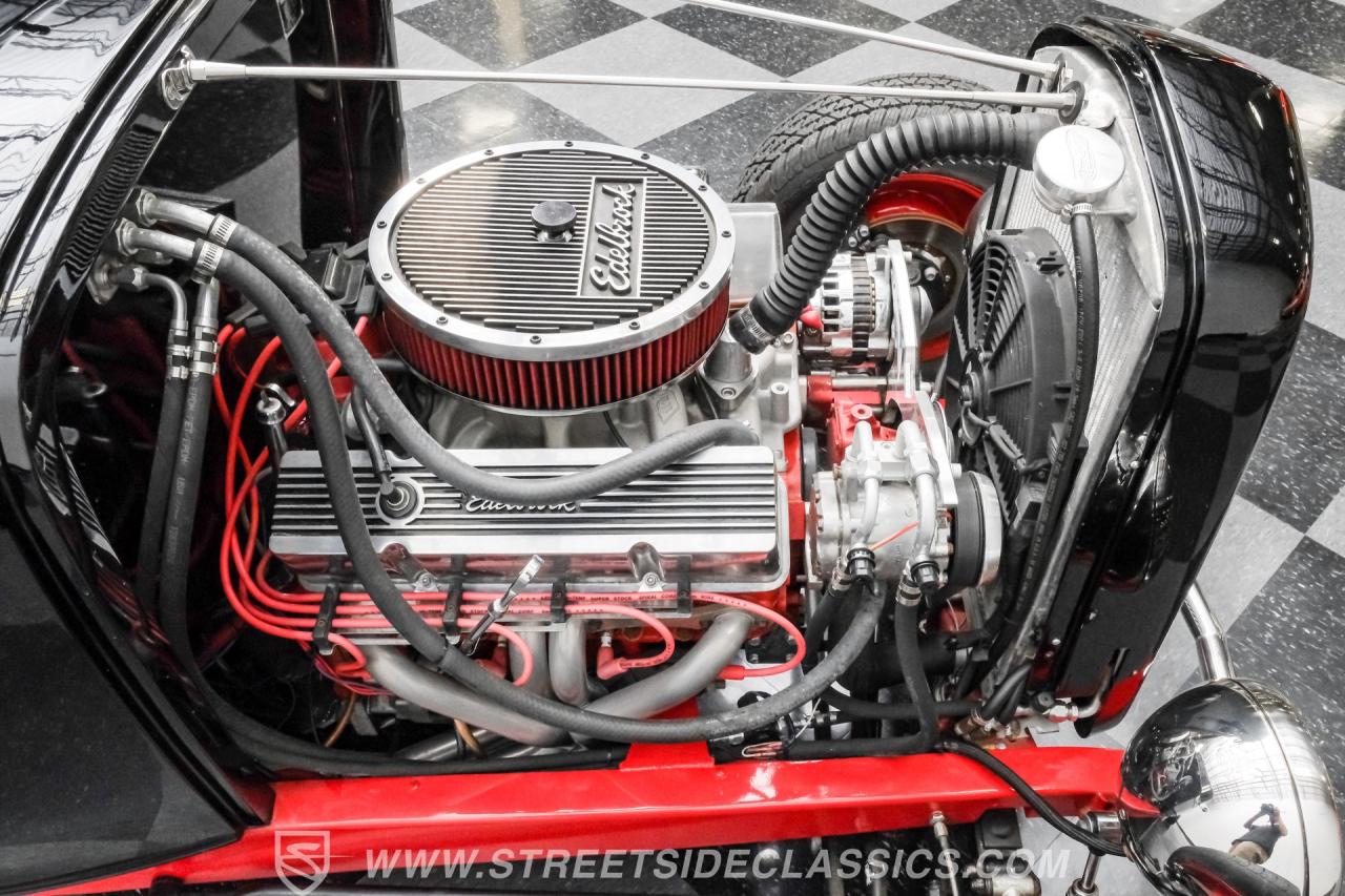 1932 Ford 3-Window Coupe