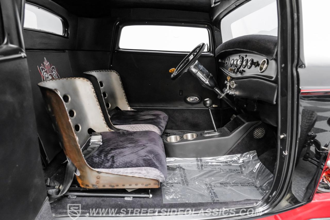 1932 Ford 3-Window Coupe