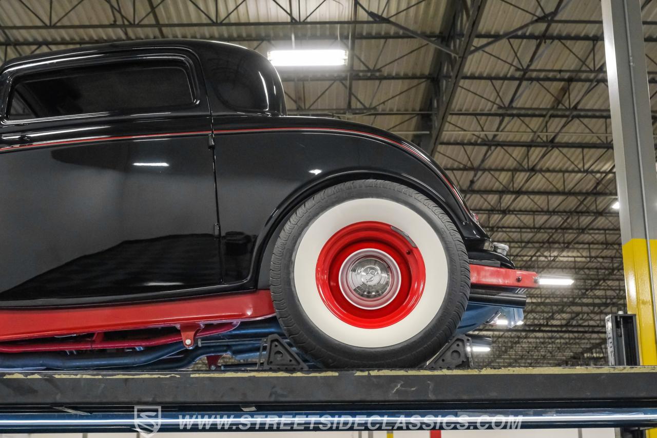 1932 Ford 3-Window Coupe