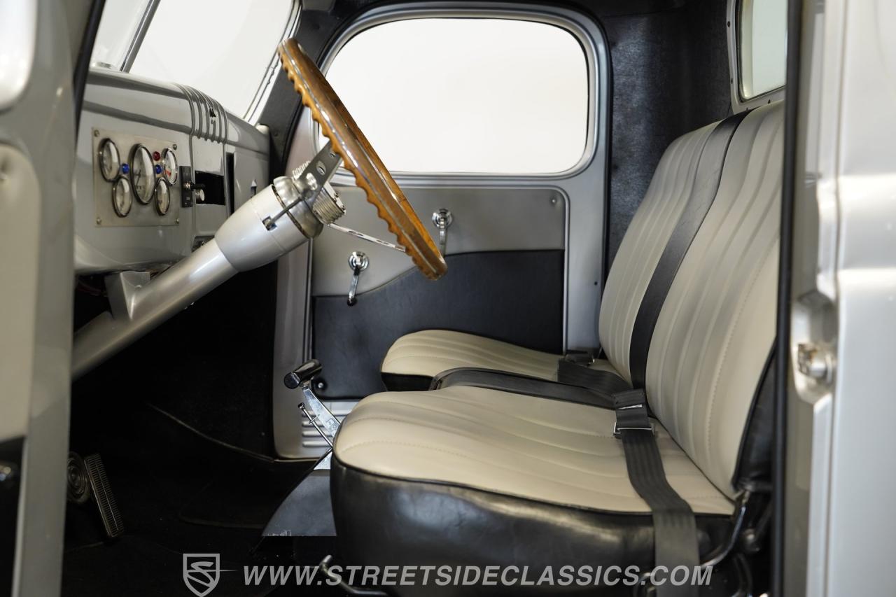 1946 Dodge 1/2-Ton Pickup
