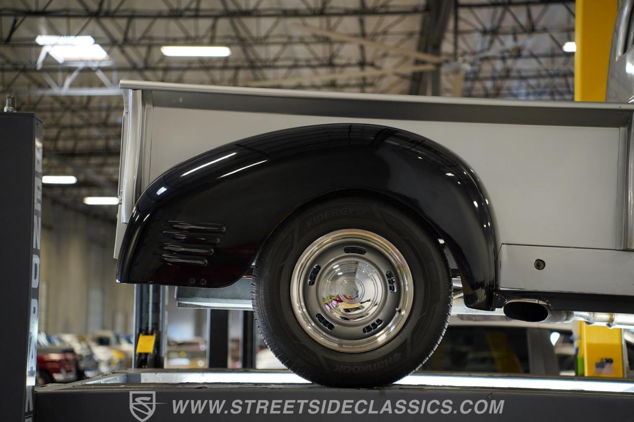 1946 Dodge 1/2-Ton Pickup