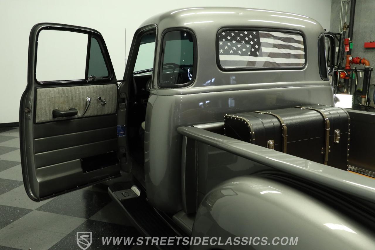 1955 Chevrolet 3100 5 Window