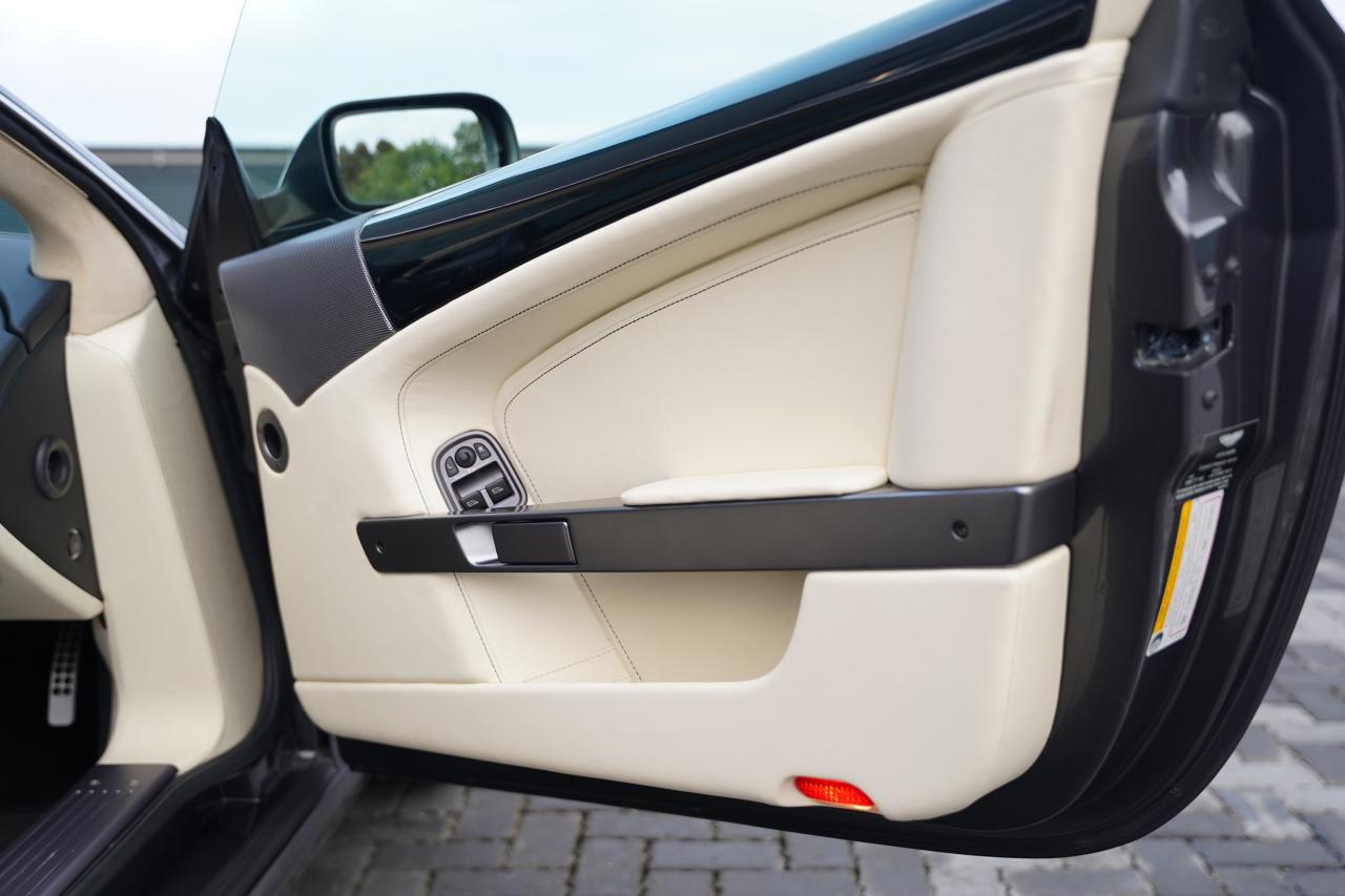 2009 Aston Martin DB9