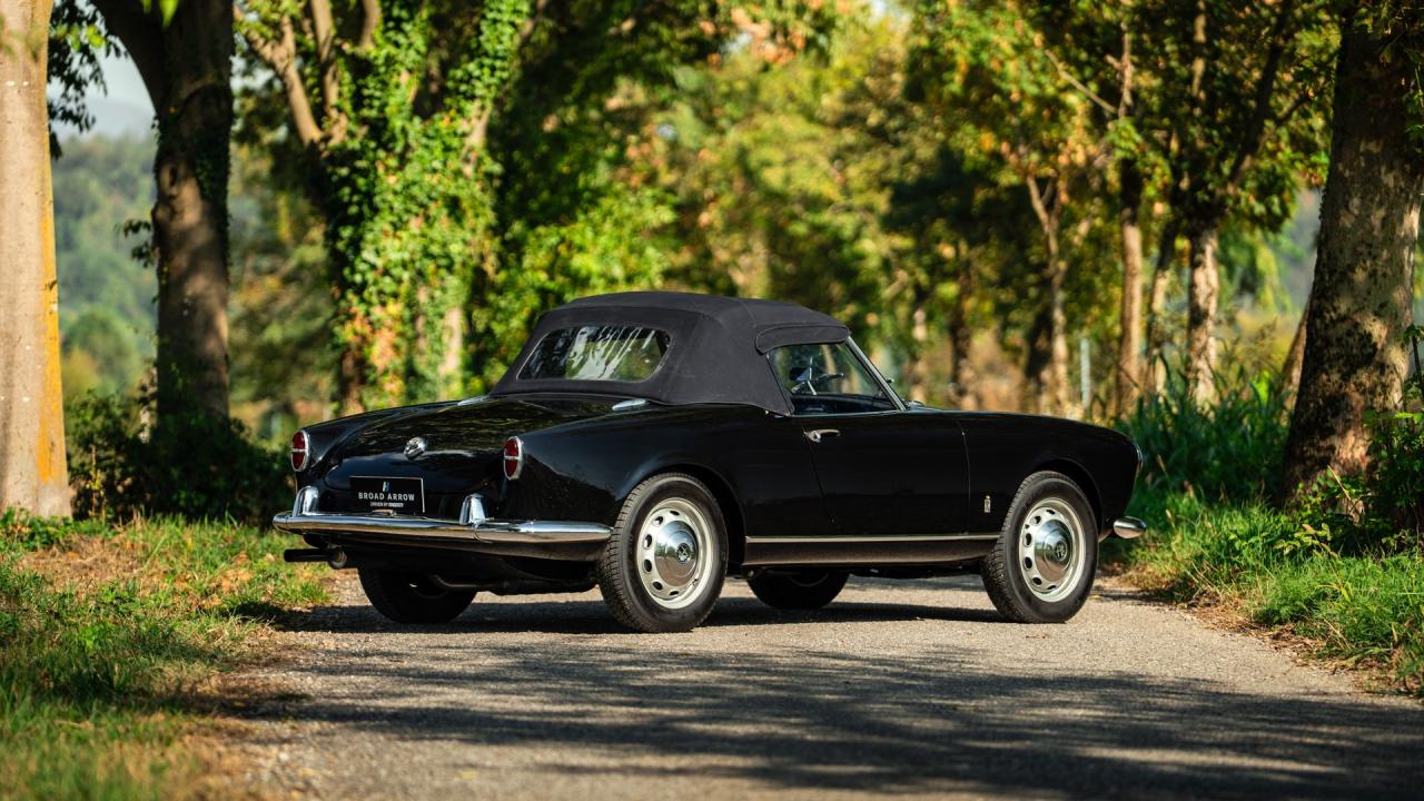 1957 Alfa Romeo Giulietta Spider Veloce